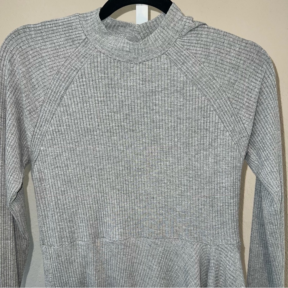 Anthropologie Maeve Corinne Gray Asymmetrical Long Sleeve Small Petite - Picture 8 of 10